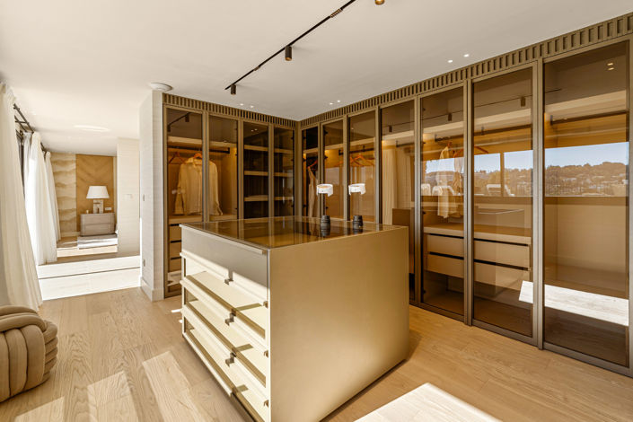 Image No.18-6 Bed Villa for sale