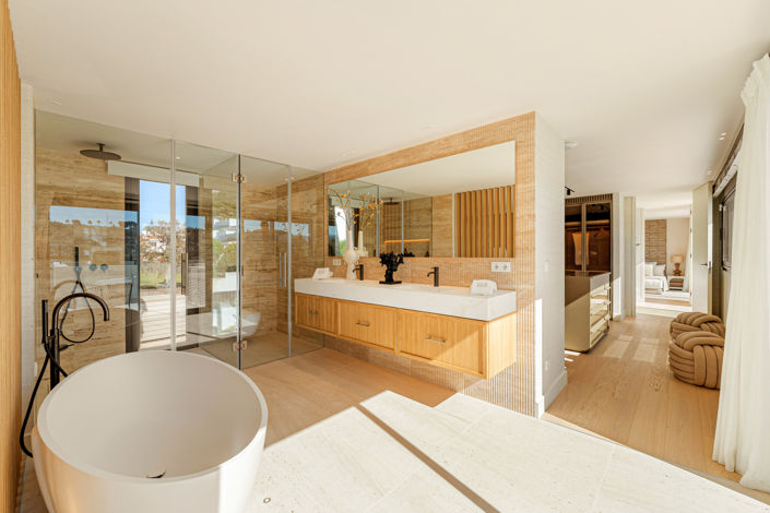 Image No.20-6 Bed Villa for sale