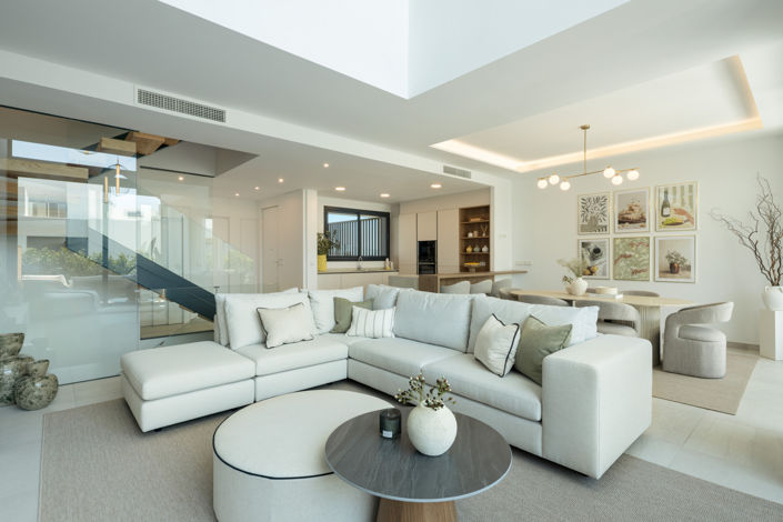 Image No.3-4 Bed House for sale