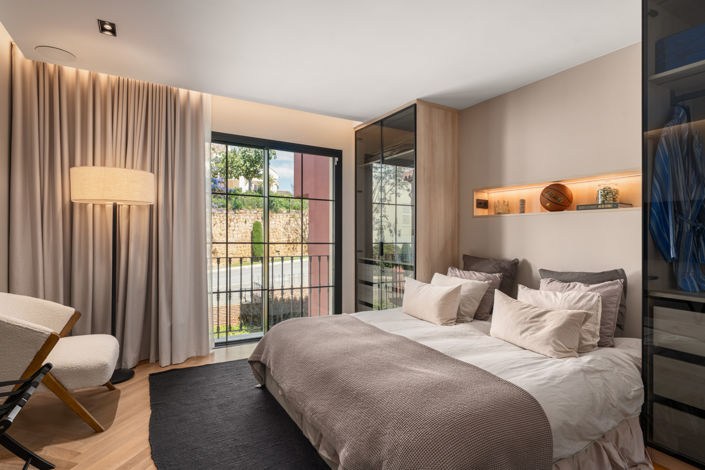 Image No.16-3 Bed Property for sale