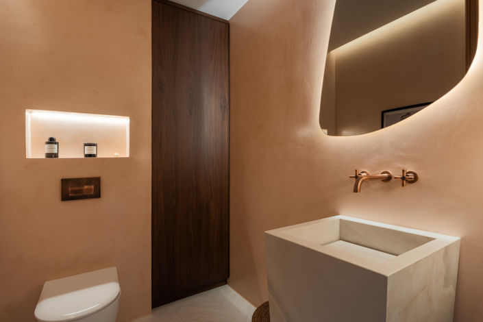 Image No.17-3 Bed Property for sale