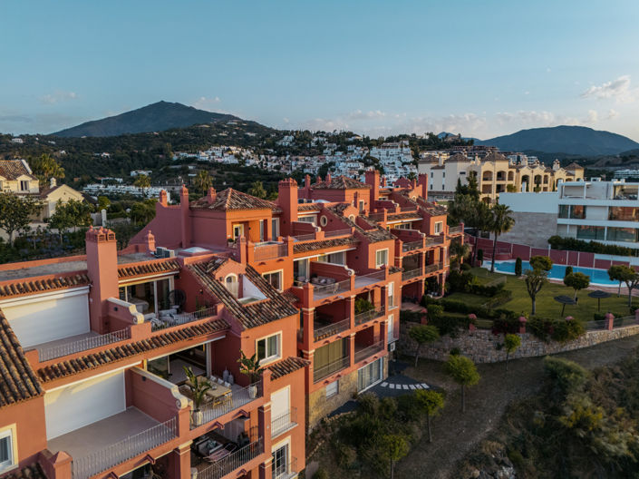 Image No.23-3 Bed Property for sale