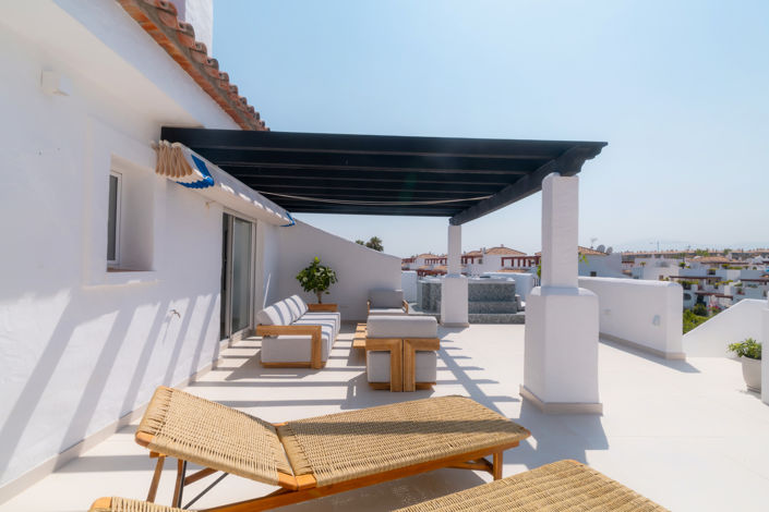 Image No.22-3 Bed Property for sale