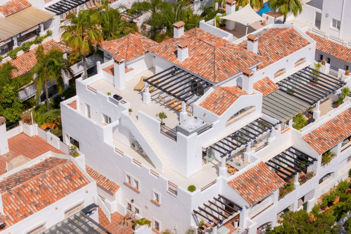 Image No.28-3 Bed Property for sale