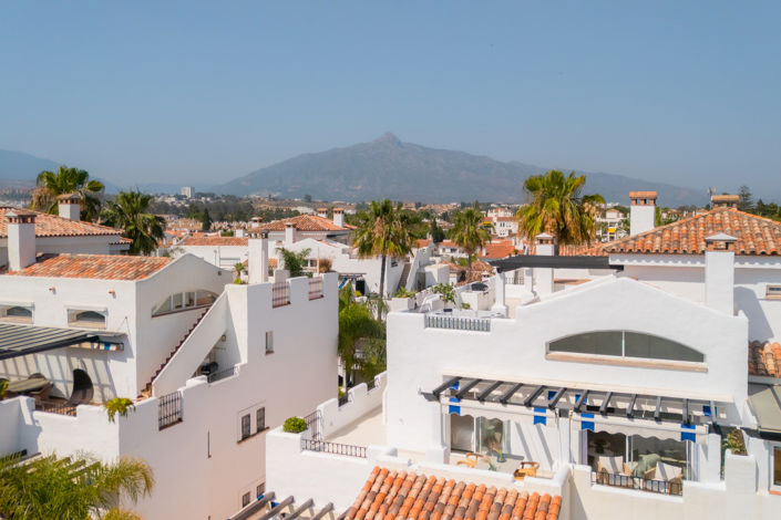 Image No.29-3 Bed Property for sale