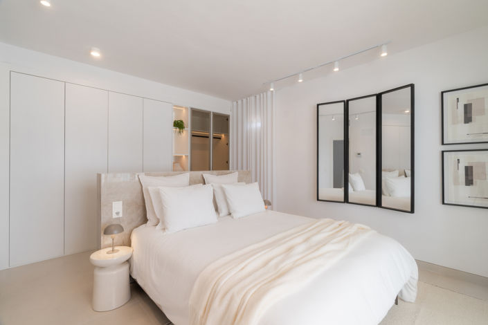 Image No.8-3 Bed Property for sale