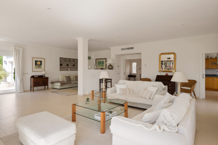 Image No.2-4 Bed Villa for sale