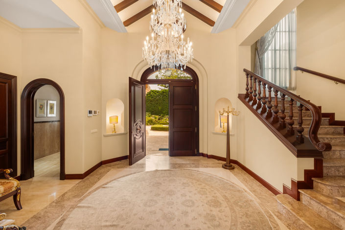 Image No.3-8 Bed Villa for sale