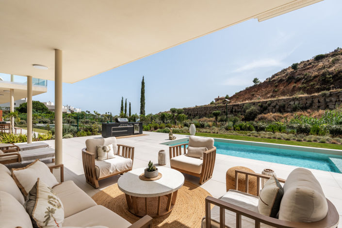 Image No.14-3 Bed Property for sale