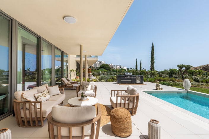 Image No.17-3 Bed Property for sale