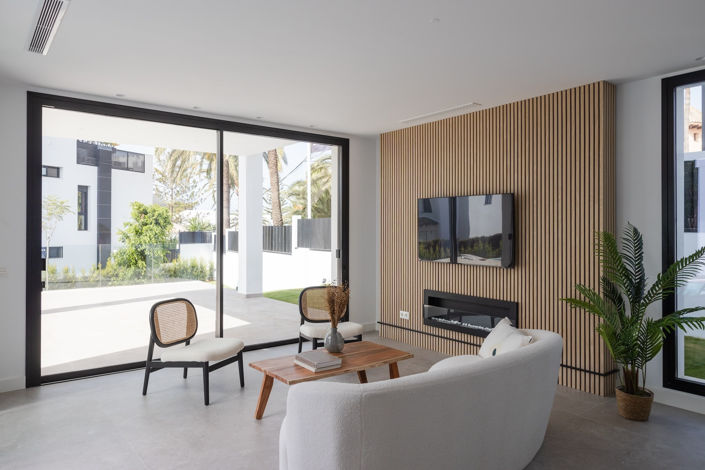 Image No.2-5 Bed Villa for sale