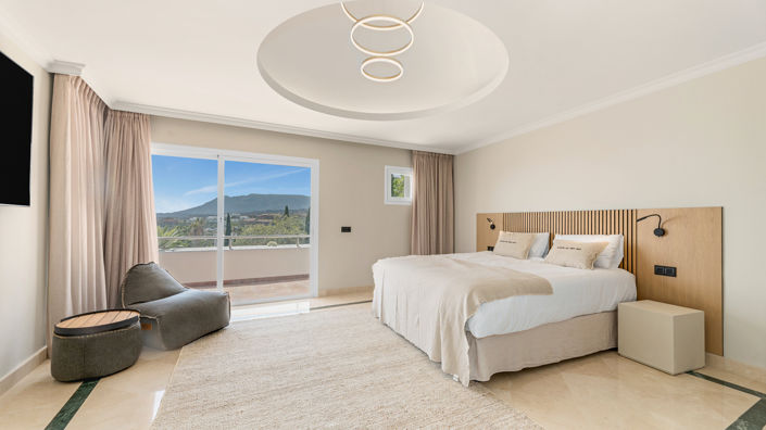 Image No.5-4 Bed Villa for sale