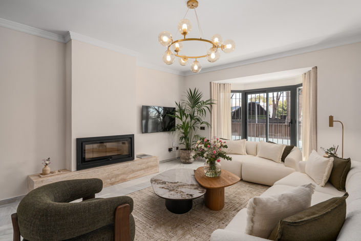 Image No.2-6 Bed Villa for sale