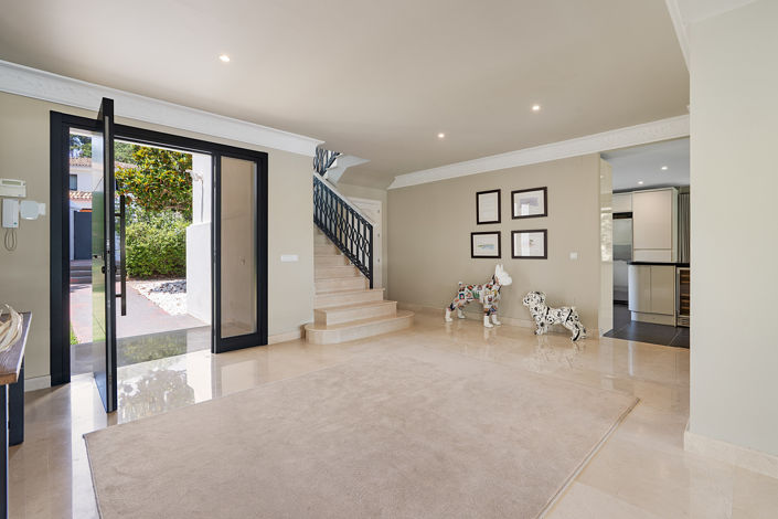 Image No.3-4 Bed Villa for sale