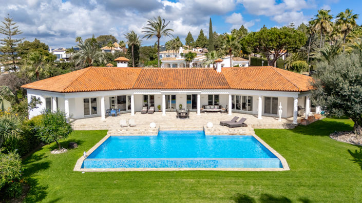 Image No.1-4 Bed Villa for sale