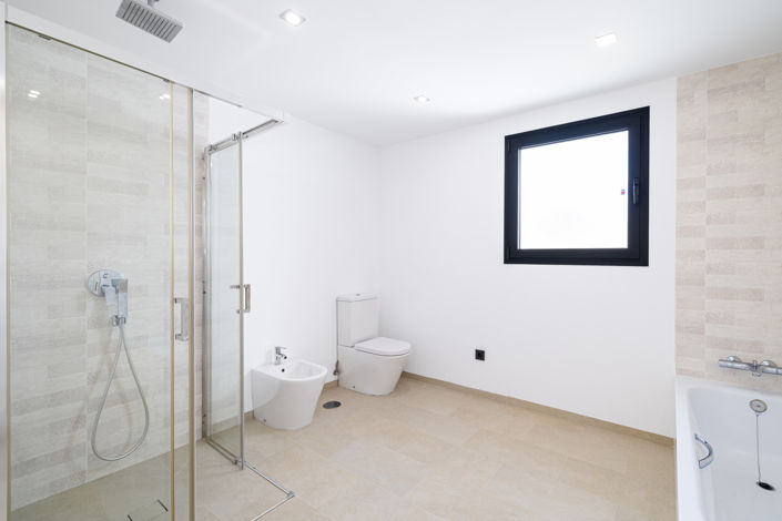 Image No.11-4 Bed Villa for sale