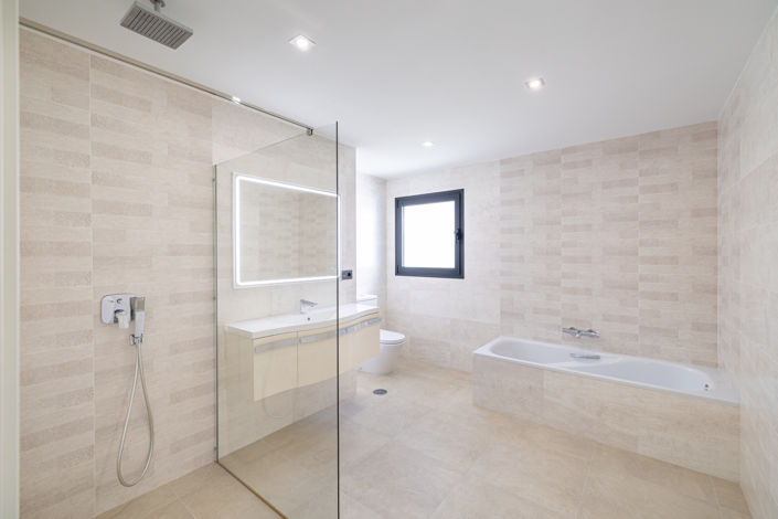 Image No.9-4 Bed Villa for sale