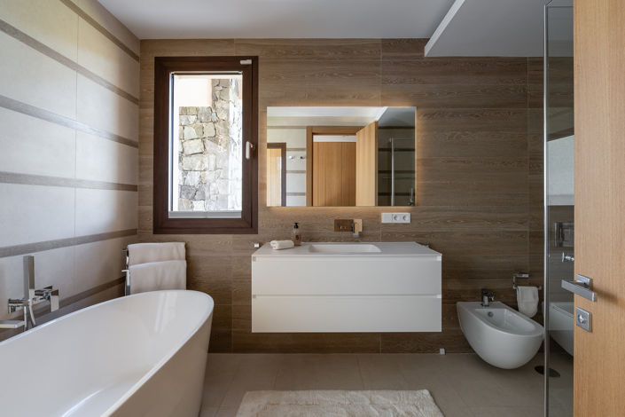 Image No.11-3 Bed Property for sale