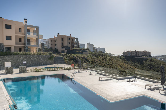 Image No.17-3 Bed Property for sale