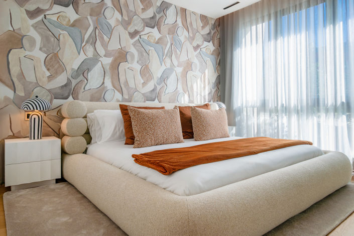 Image No.10-4 Bed Property for sale