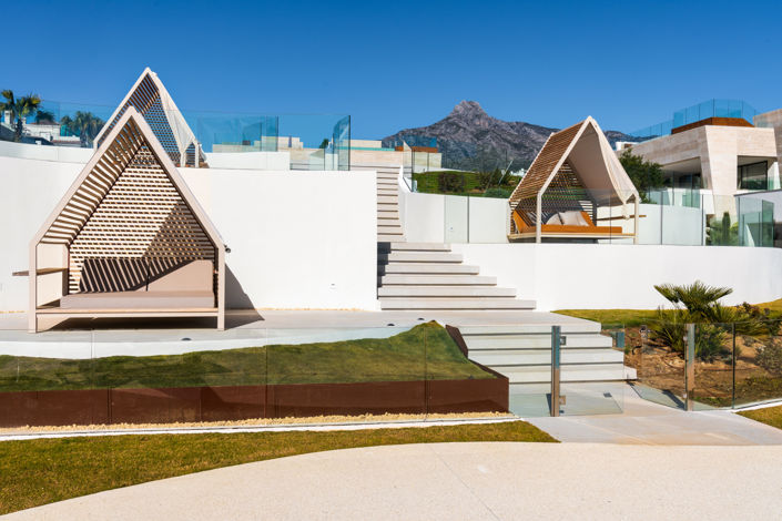 Image No.32-4 Bed Property for sale