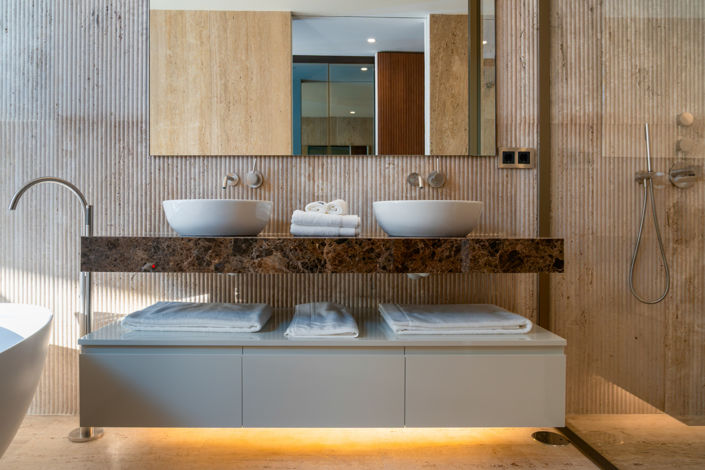 Image No.13-4 Bed Property for sale