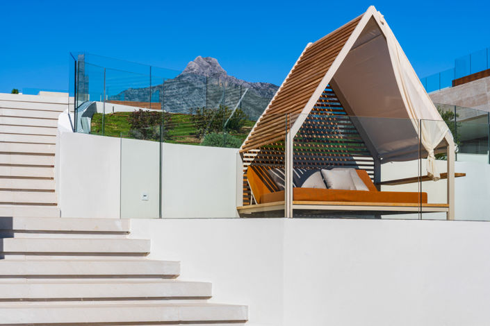 Image No.37-4 Bed Property for sale