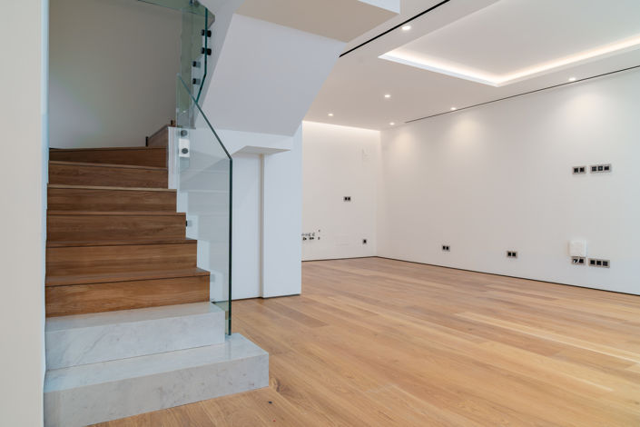 Image No.23-4 Bed Property for sale