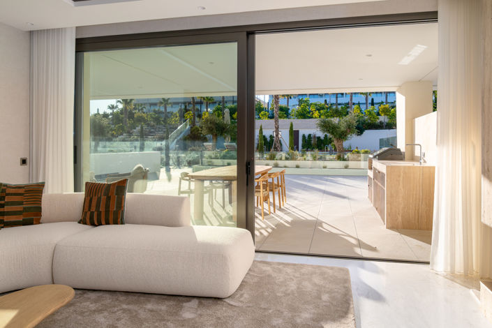 Image No.3-4 Bed Property for sale