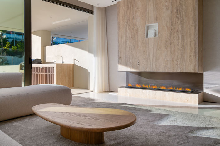 Image No.4-4 Bed Property for sale