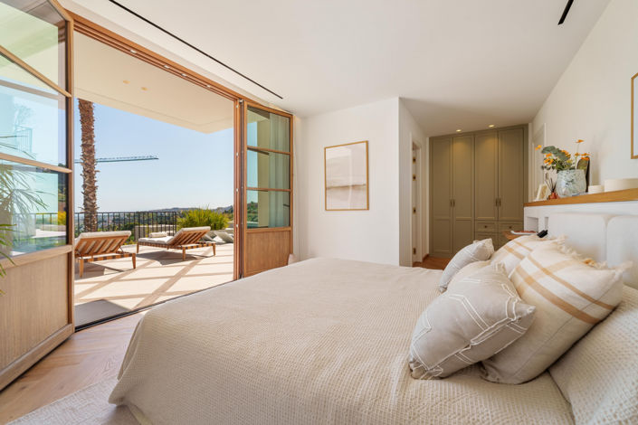 Image No.7-5 Bed Villa for sale