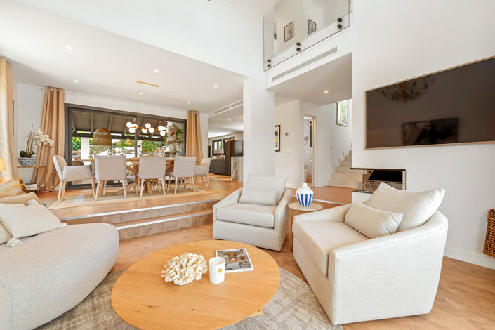 Image No.4-4 Bed Villa for sale