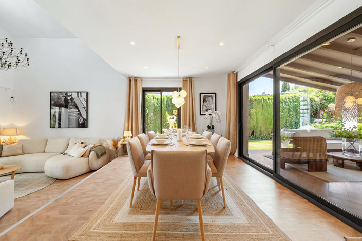 Image No.8-4 Bed Villa for sale