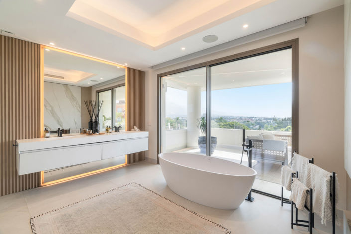 Image No.12-3 Bed Villa for sale