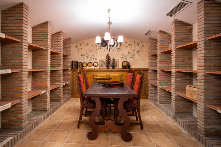 Image No.12-5 Bed Villa for sale