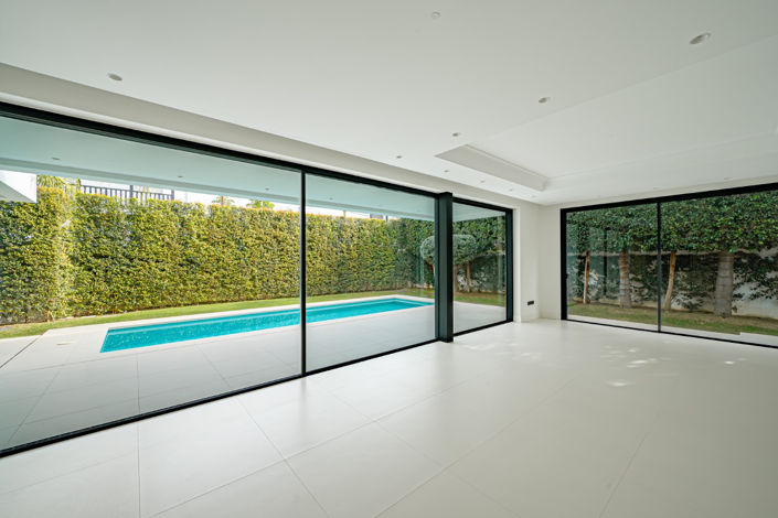 Image No.2-4 Bed Villa for sale