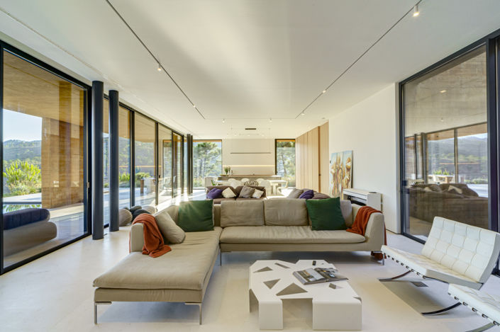 Image No.2-5 Bed Villa for sale