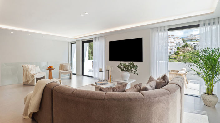 Image No.4-6 Bed Villa for sale