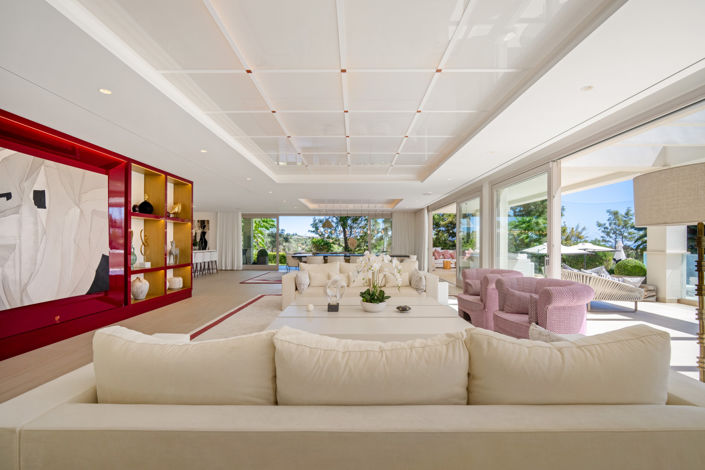 Image No.2-6 Bed Villa for sale