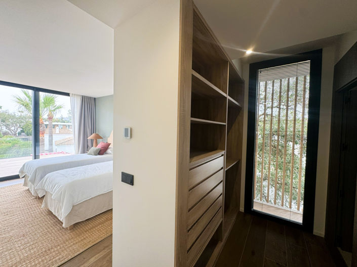 Image No.14-5 Bed Villa for sale