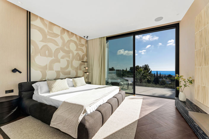 Image No.9-6 Bed Villa for sale