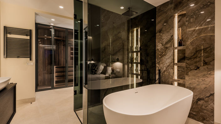 Image No.13-3 Bed Property for sale