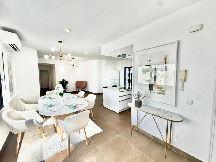 Image No.8-3 Bed Apartment for sale