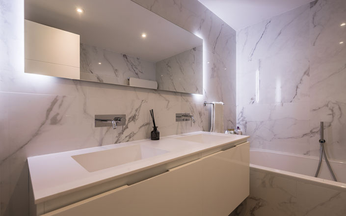 Image No.9-4 Bed Property for sale