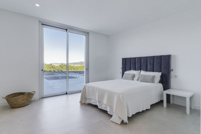 Image No.14-4 Bed Villa for sale