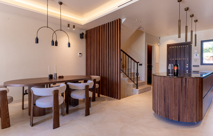 Image No.4-4 Bed Townhouse for sale