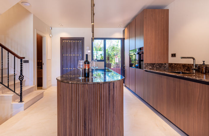 Image No.5-4 Bed Townhouse for sale