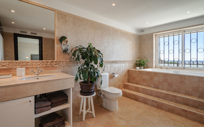 Image No.9-4 Bed Villa for sale