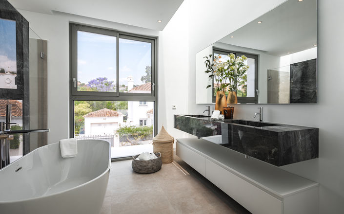 Image No.11-5 Bed Villa for sale