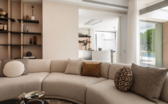 Image No.5-5 Bed Villa for sale